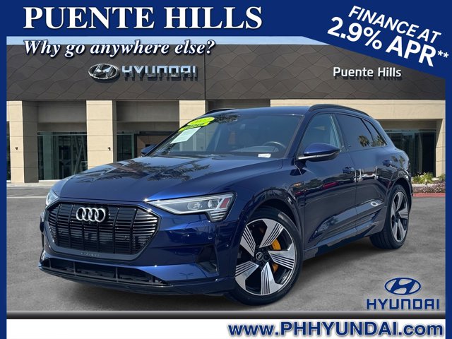 2022 Audi e-tron Premium Plus