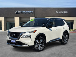 2023 Nissan Rogue Platinum w/ Premium Package